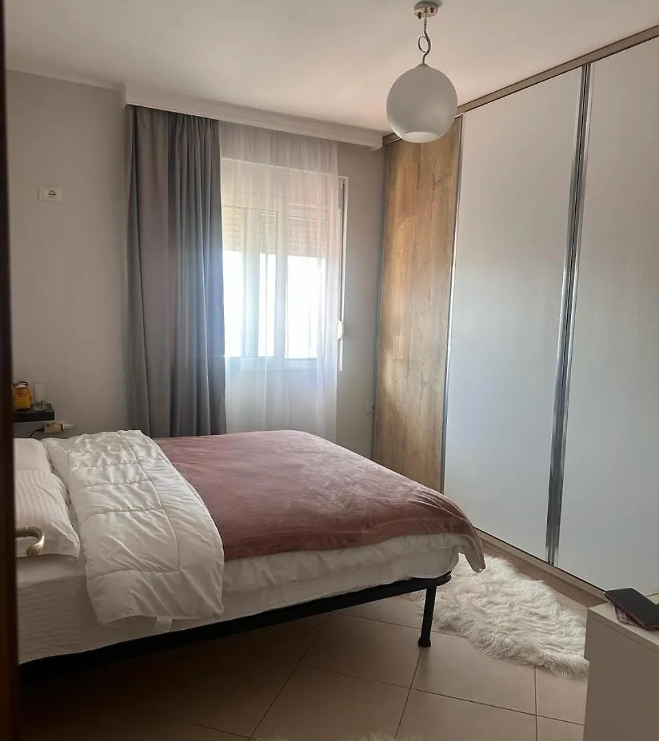 Seaside Cityscape Apartment 3 Sarande