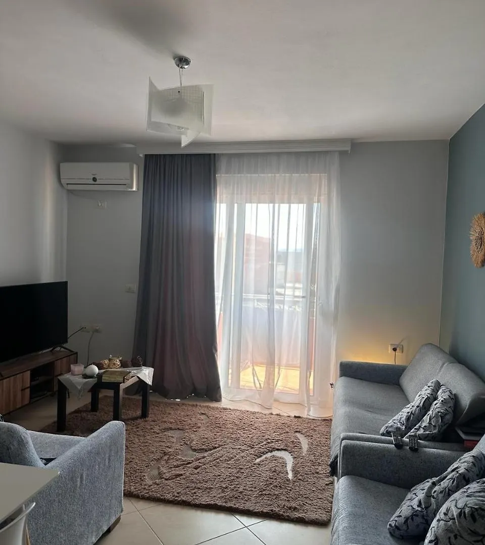 Seaside Cityscape Apartment 3 Sarande